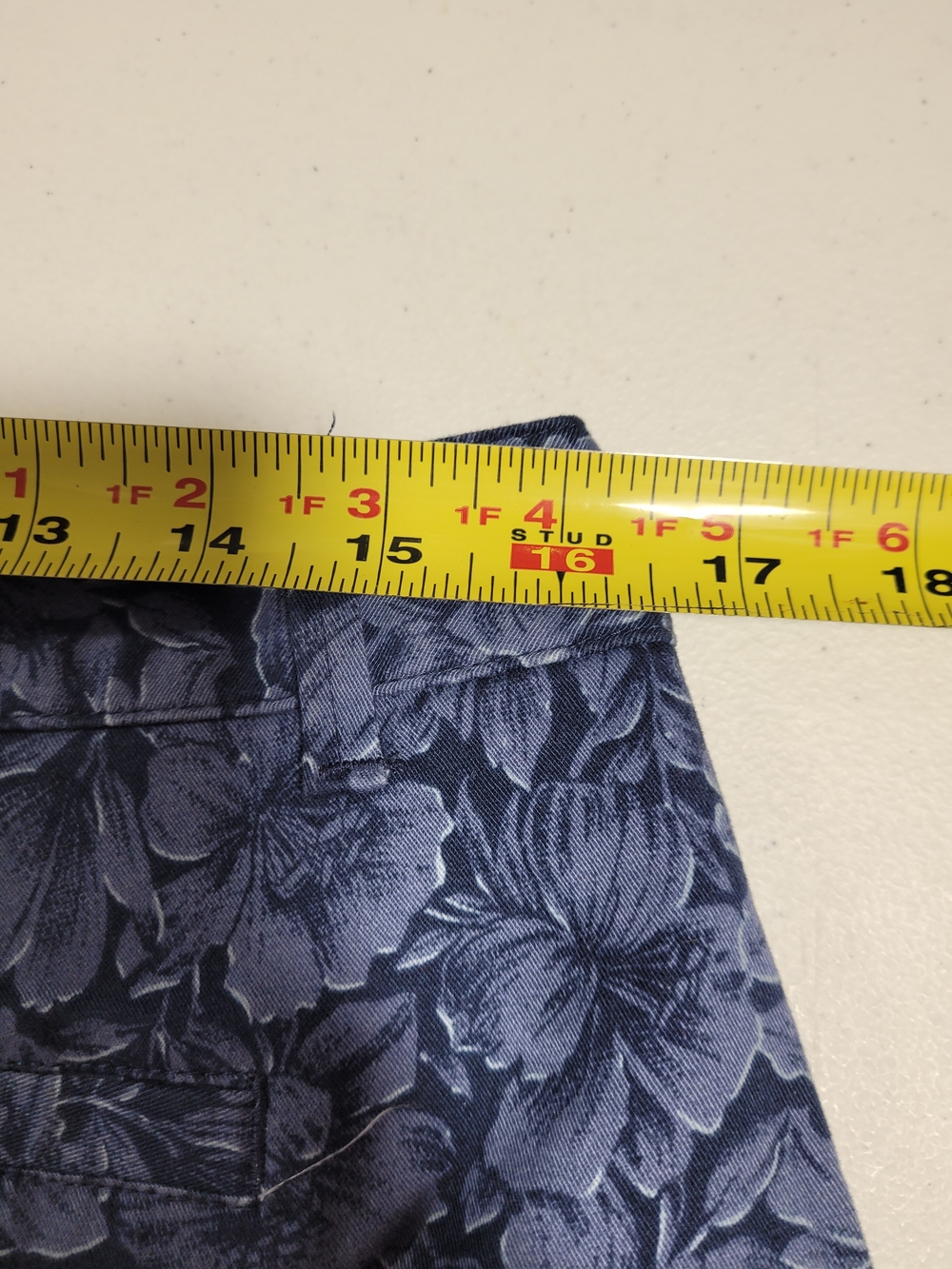 Amazon Essentials Blue Floral Women's Shorts - Picture 4 of 4
